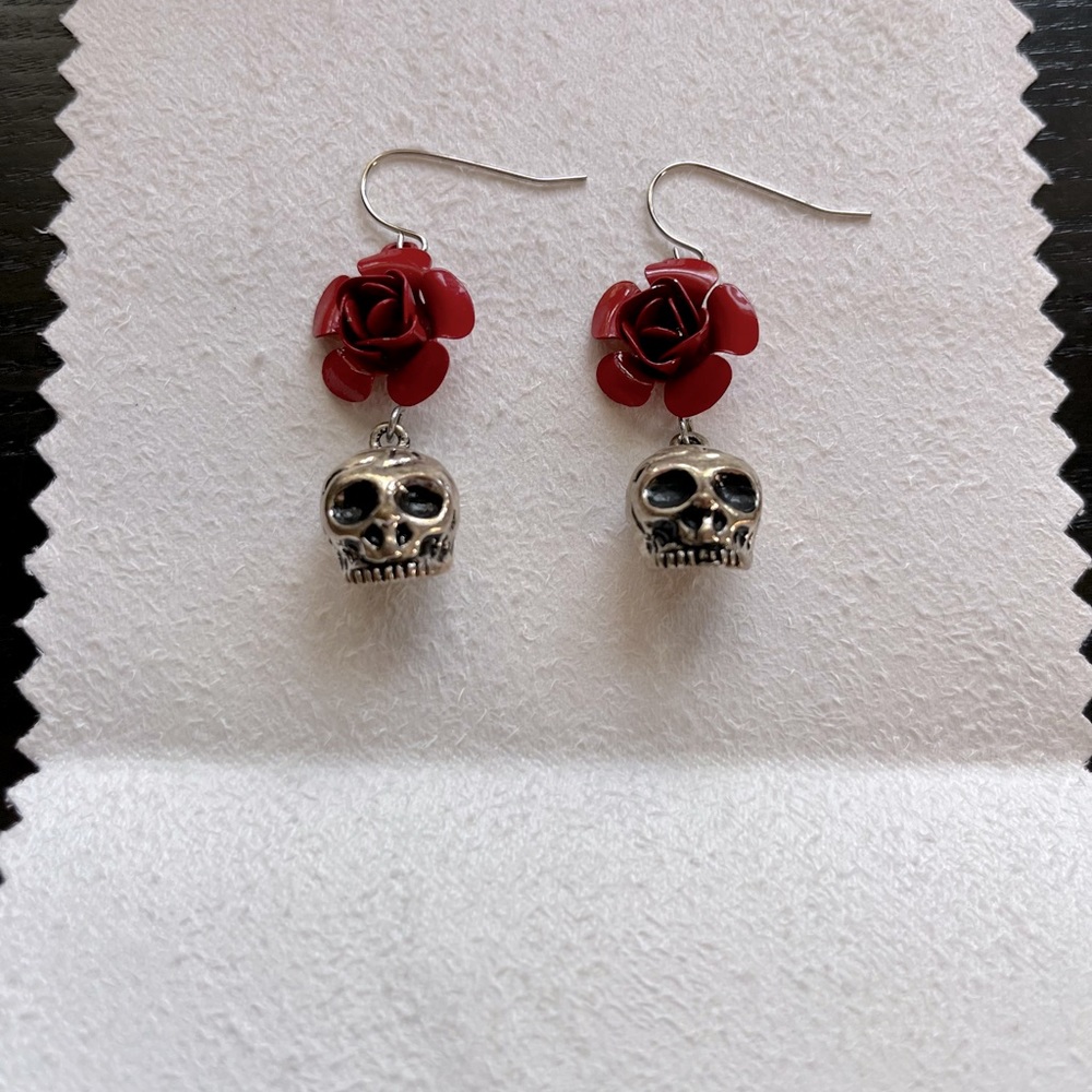Rose and skull earrings